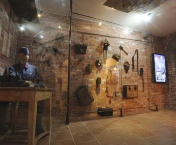 Historie a podzemí Historie a podzemí