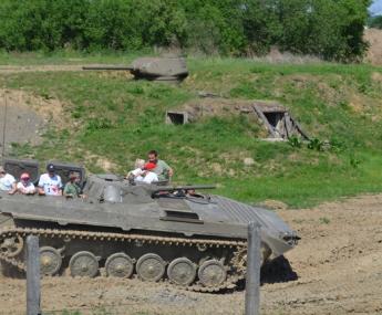 Výuka s použitím vojenské techniky Výuka s použitím vojenské techniky